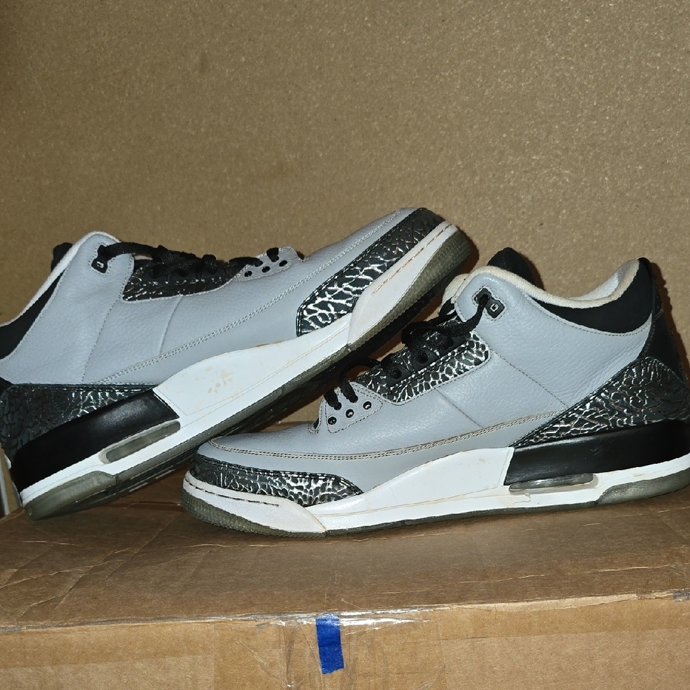 Jordan Gray and Black Sneakers - Picture 10 of 13